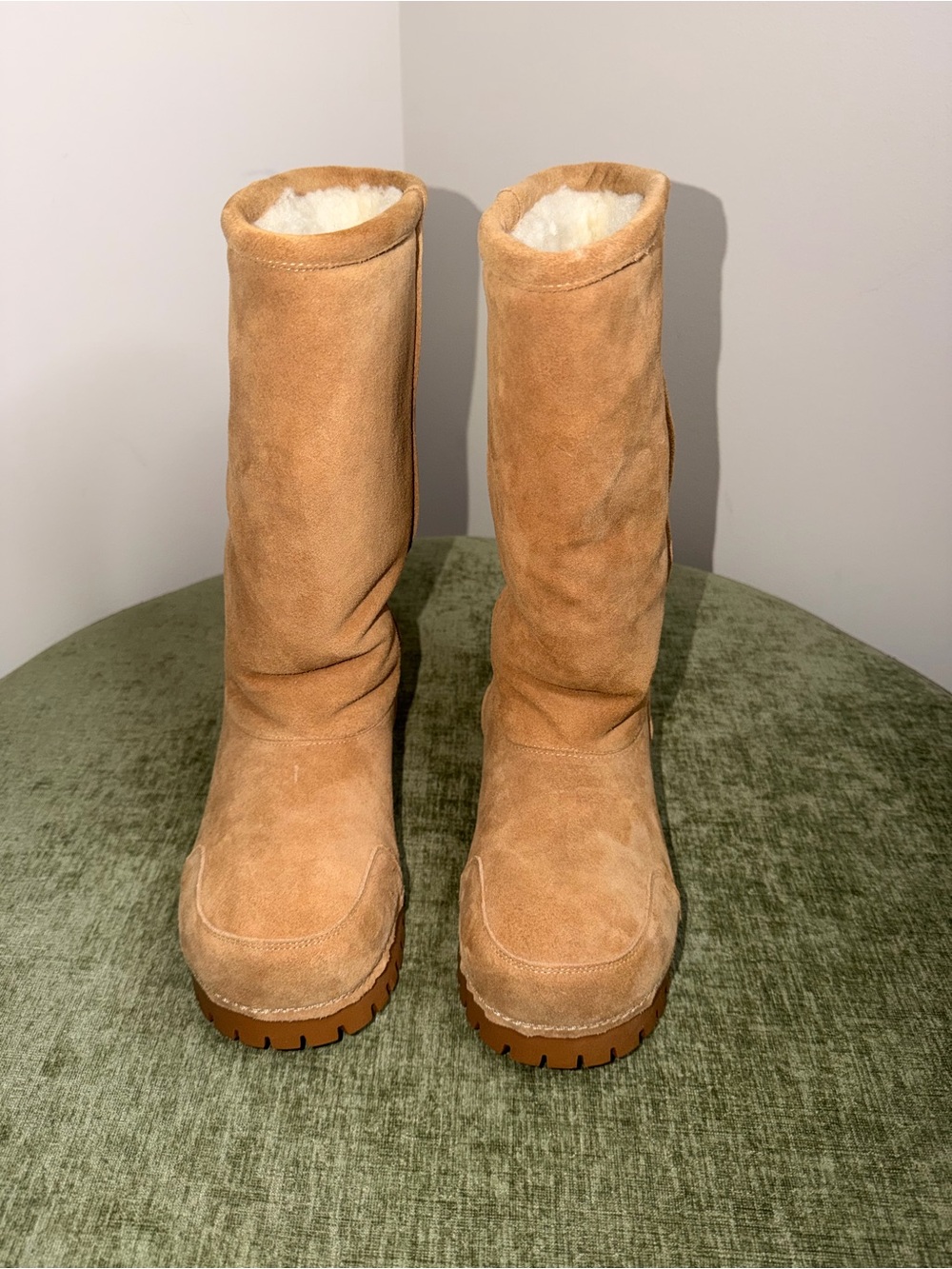 Mid-Calf suede Boots